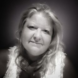 Porträtt av fotograf Helena på Silvertid Kommunikation AB